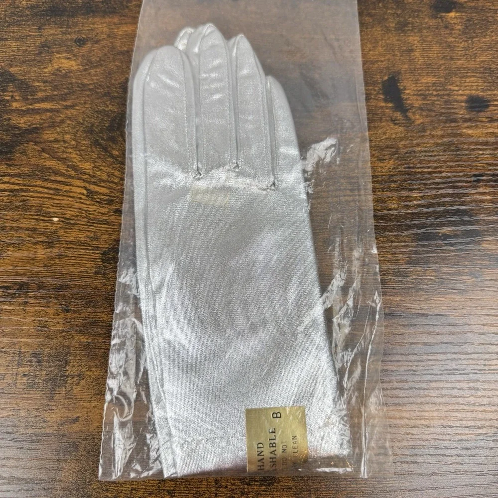 New Vintage Stetson 1960's Silver Dress Gloves Size 8 Original‎ Paperwork